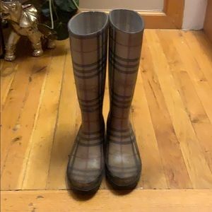 Burberry Rainboots